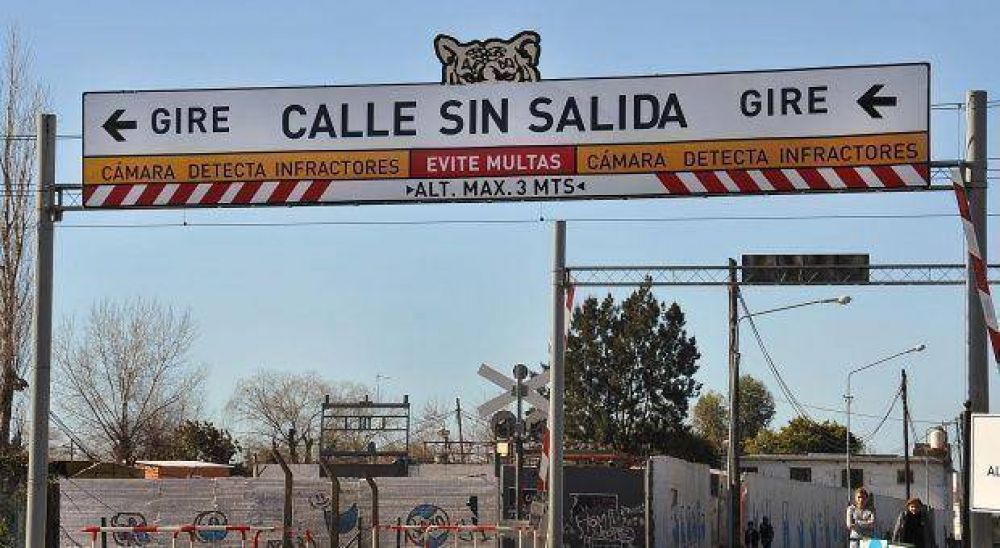 Denuncian que Massa �quiere ocultar Villa Garrote� a turistas