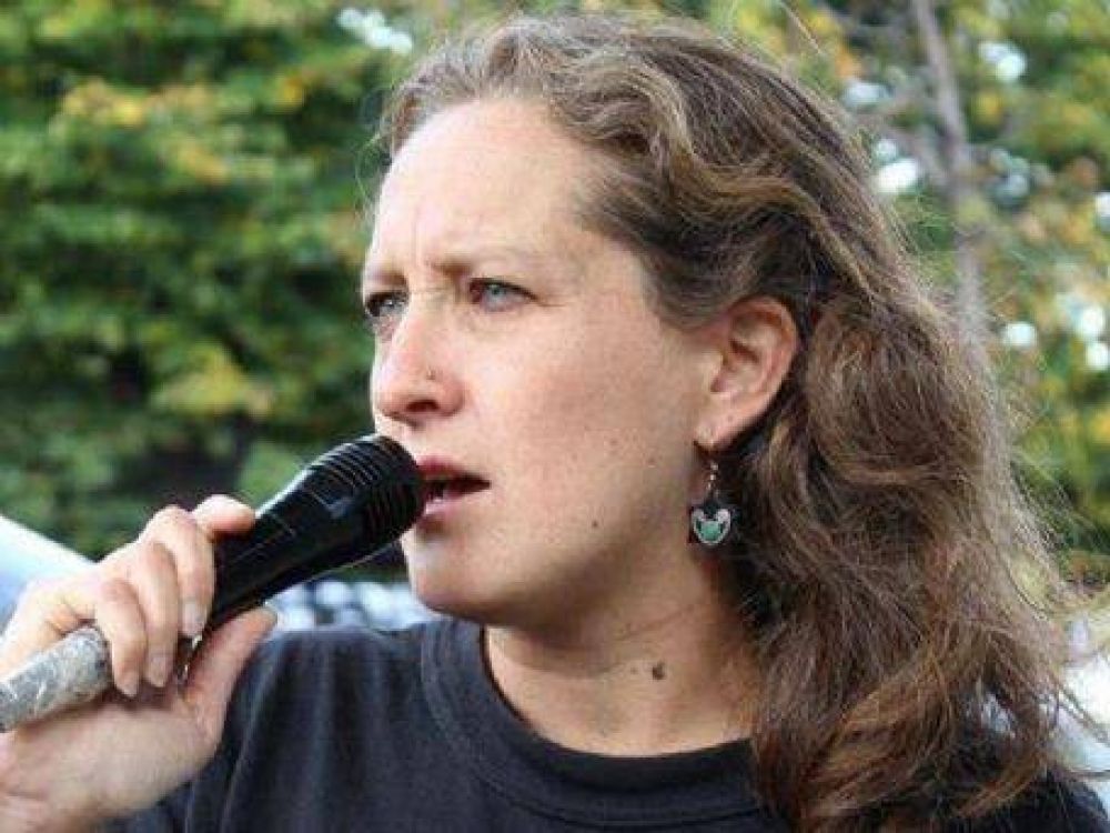 Laura Khon: �Hay una crisis de poder en la ciudad desde el 2 de abril�