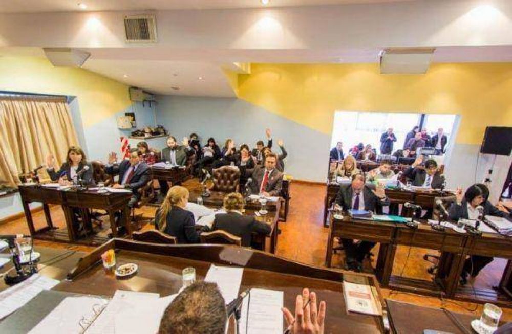 Autorizaron al Ejecutivo a gestionar y concretar cr�dito por $120 millones