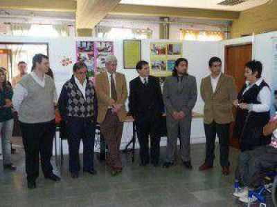 UNJuProDis inaugur� laboratorio y present� prototipo de silla de ruedas comandada por voz