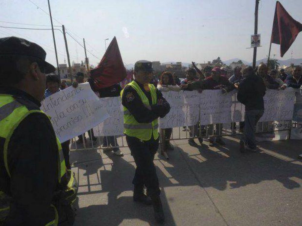 Otra protesta de taxistas y remiseros