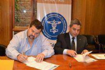 La Veloz del Norte otorga beneficios a comerciantes por la firma de un convenio con la C�mara