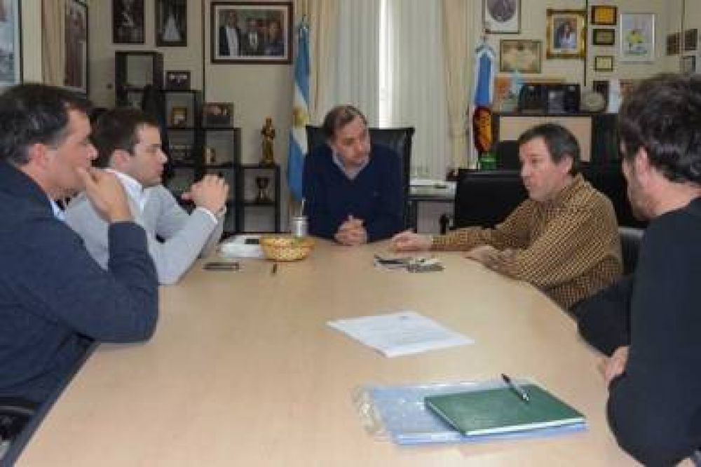 El municipio recibir� en calles con intertrabado, aportes empresarios