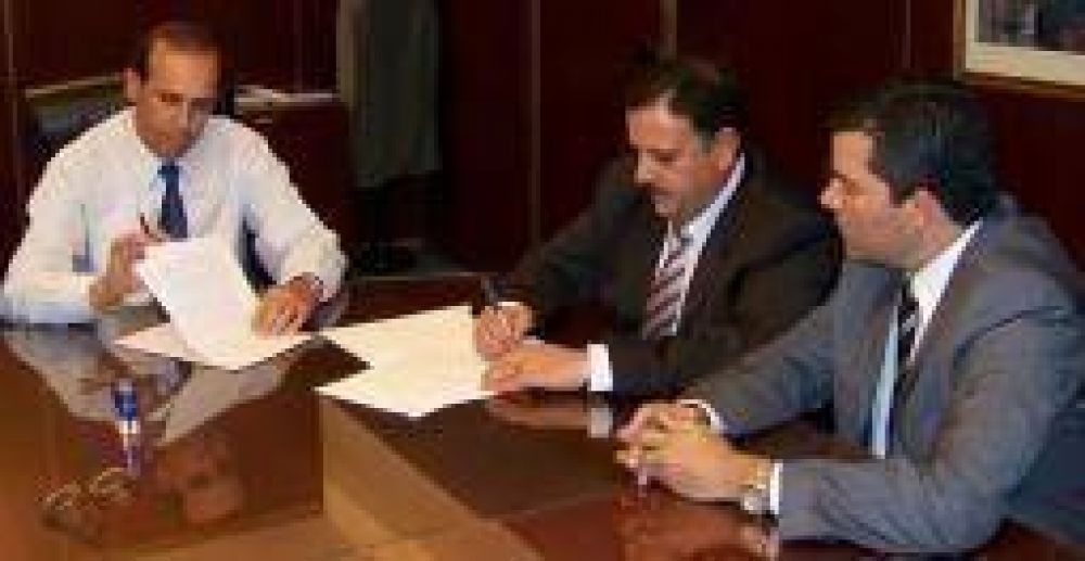 Quintela se trae 11 millones para las obras de desag�es