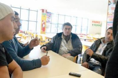 Grupo de transportistas reclaman por pagos no realizados desde el municipio