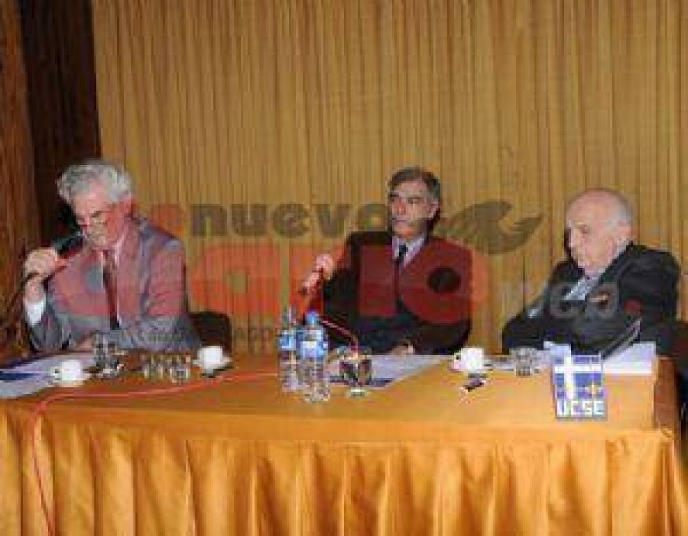 Analizan la mediaci�n de la OEA en los DD.HH.