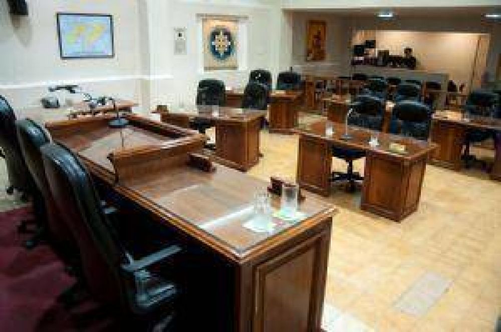 Cruce entre ediles frustr� una sesi�n clave en el CD capitalino