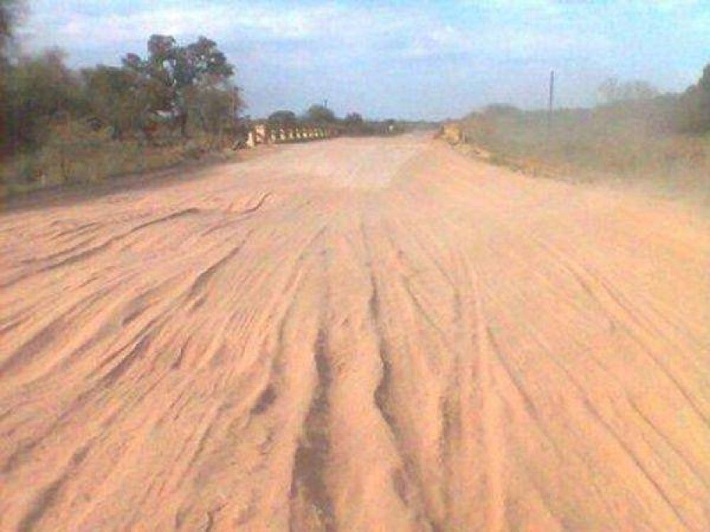 La ruta 4 intransitable: los usuarios demandan que se comience la pavimentaci�n