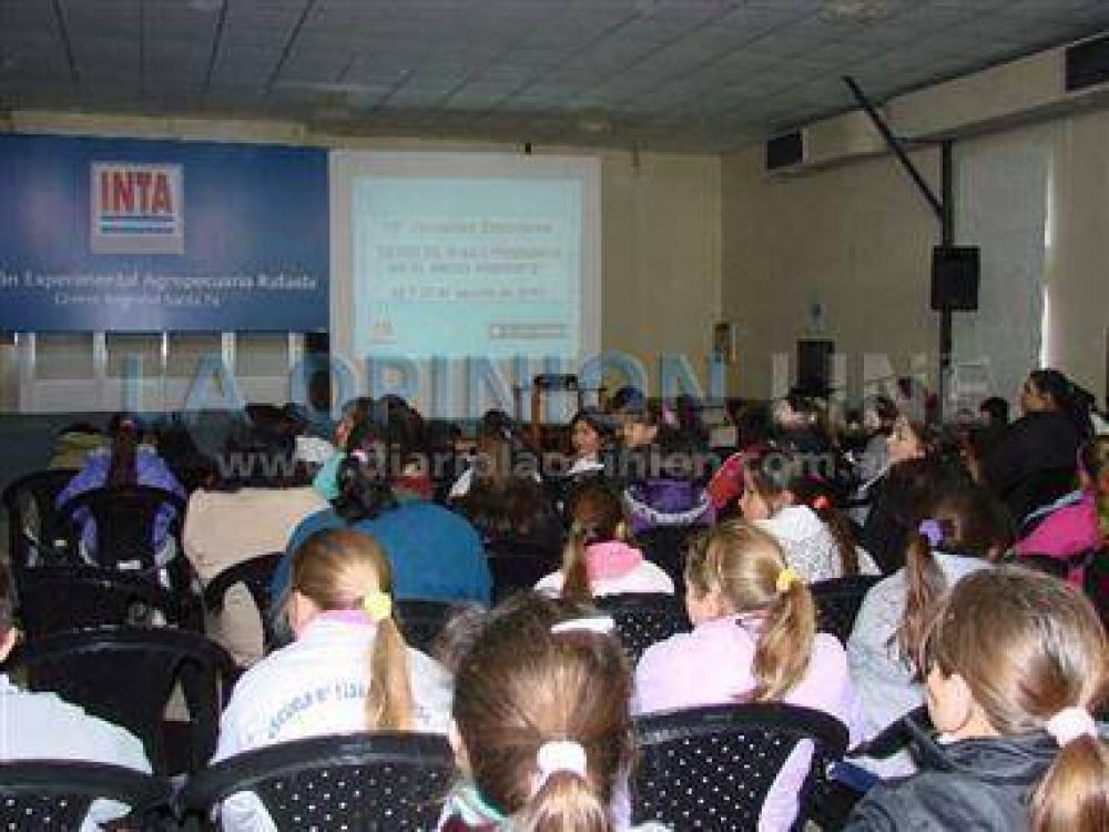 Jornadas escolares del INTA, de inter�s para el Senado