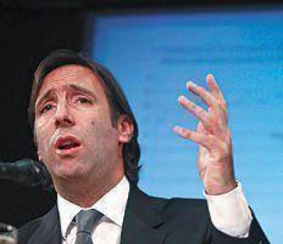 Tres jueces en l�nea directa con los buitres