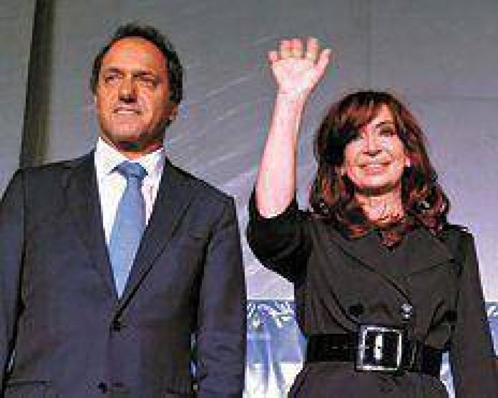 CFK: �Quieren distorsionar o mentir�