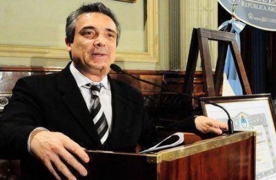 En un mano a mano con Parrilli, Nito habr�a pedido �m�s dinero� para su campa�a