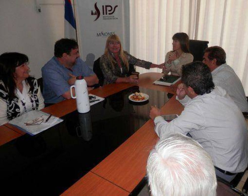 El IPS pagar� a jubilados de la UDPM el total de la deuda de movilidad de 2012