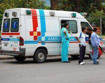 Dos j�venes motociclistas resultaron heridos al chocar con un colectivo