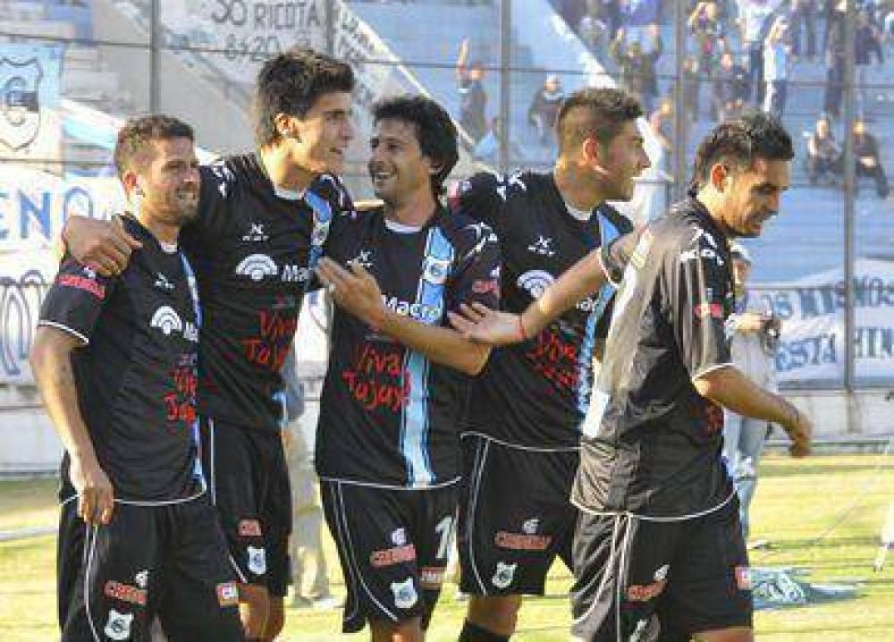 El Lobo visita a Banfield para sumar