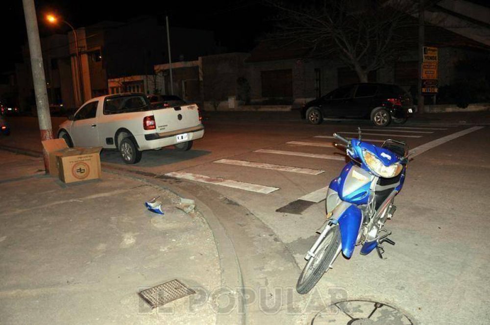 Un adolescente herido en un choque