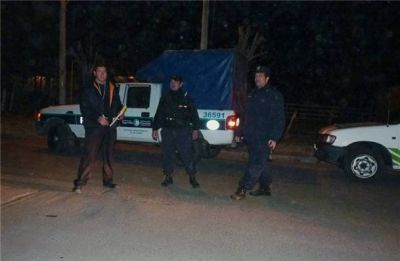 Operativo de control vehicular, en Villa Diamante