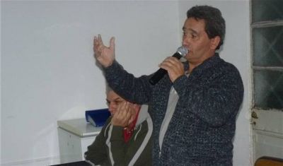 �Los empleados municipales no somos rehenes de los intendentes de turno�