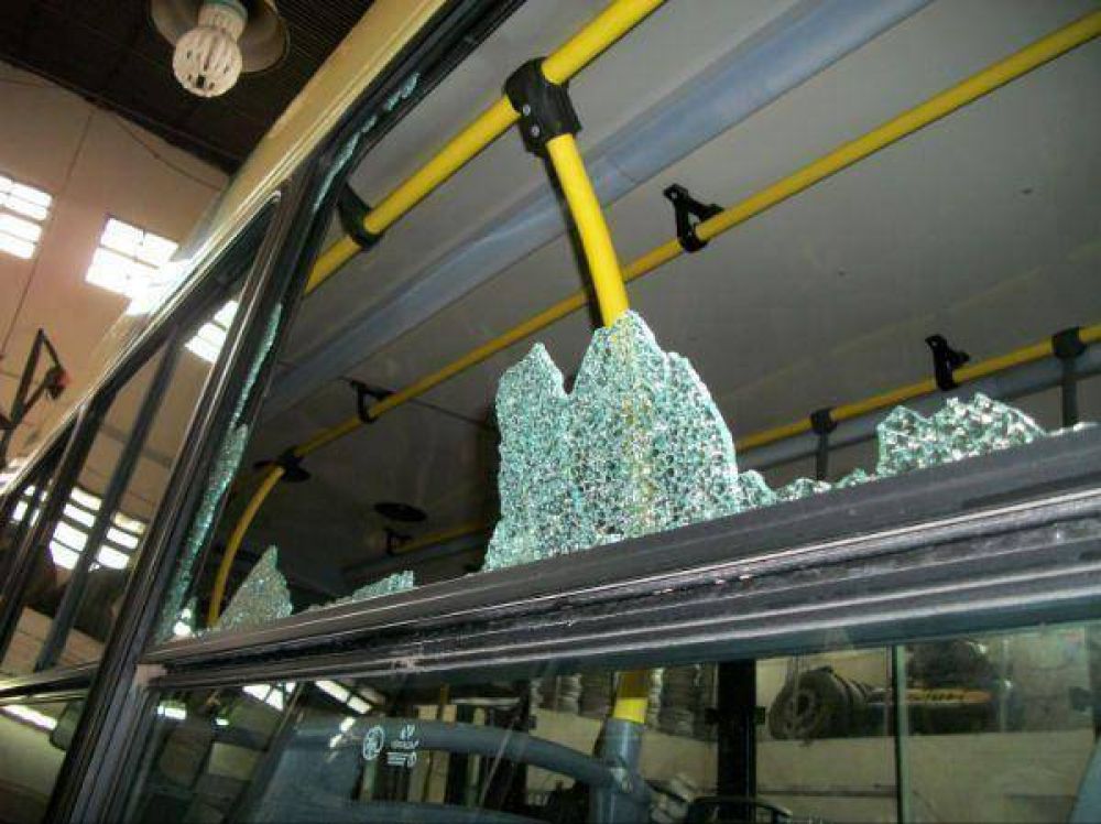 �Si hay violencia en un colectivo se paraliza el servicio�