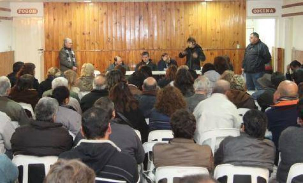 Graves denuncias por supuesto manejo indebido de fondos en el Sindicato Municipal