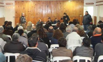 Graves denuncias por supuesto manejo indebido de fondos en el Sindicato Municipal