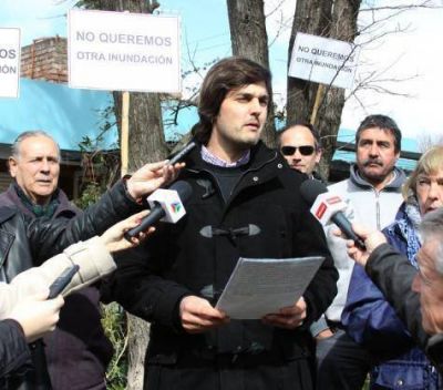 Inundados reclamaron conformar una comisi�n h�drica en el distrito