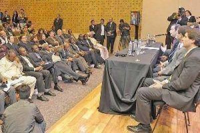 Zamora destac� que el encuentro multilateral con ministros del �frica fue "todo un �xito"