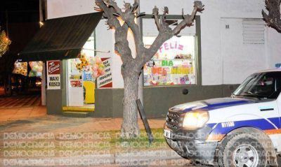 Otro atraco a mano armada fue concretado en un comercio ubicado en Uruguay y Almafuerte