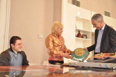 Meoni recibio a Alejandra �La Locomotora� Olivera