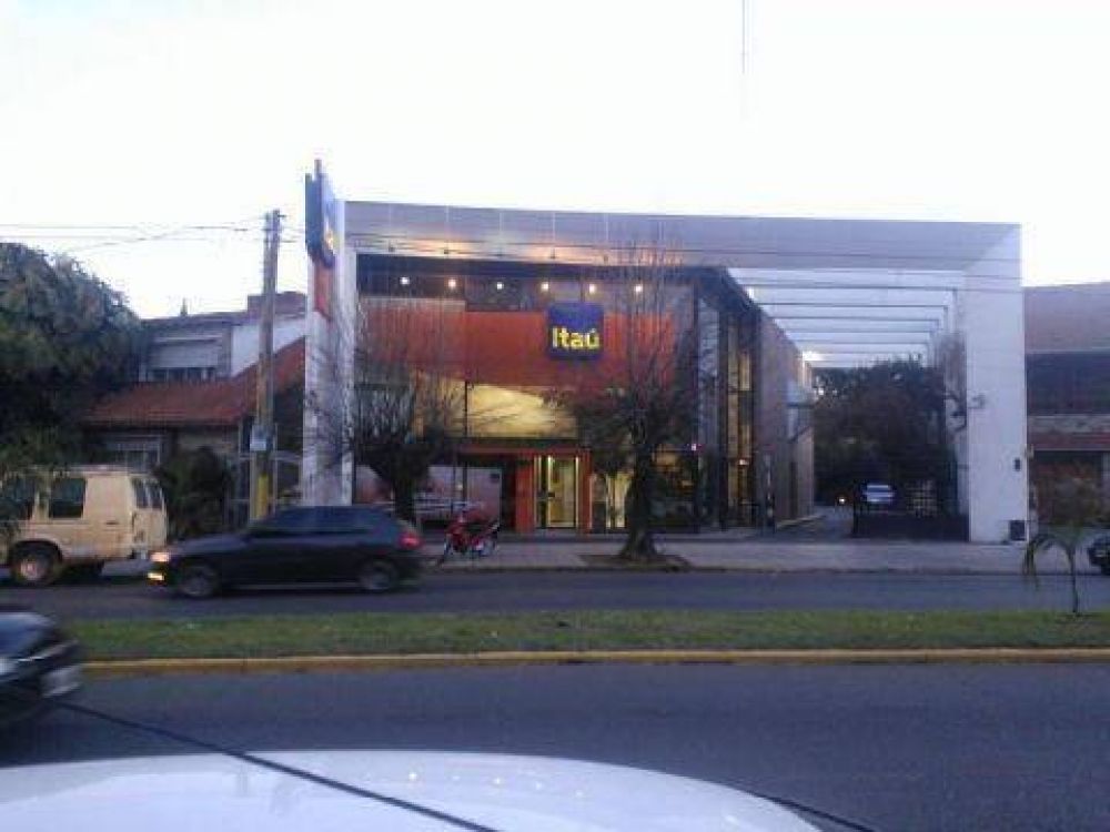 Golpe comando en el Banco Ita� de Bernal