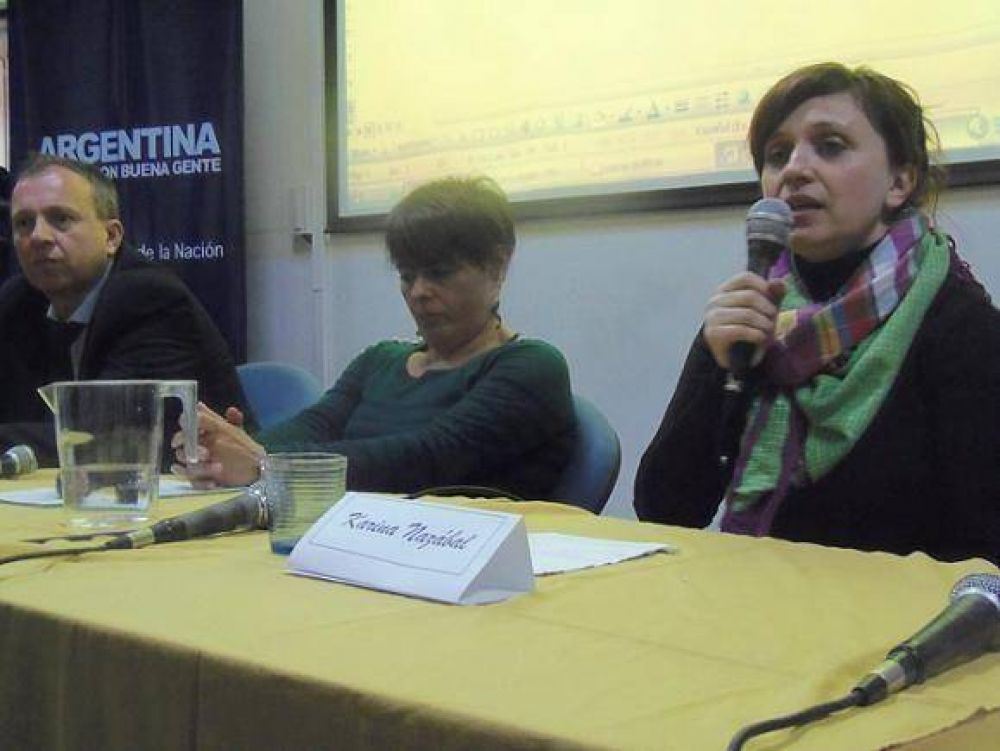 Nazaba: "El Estado debe reconocer la tarea de los cartoneros como un trabajo"