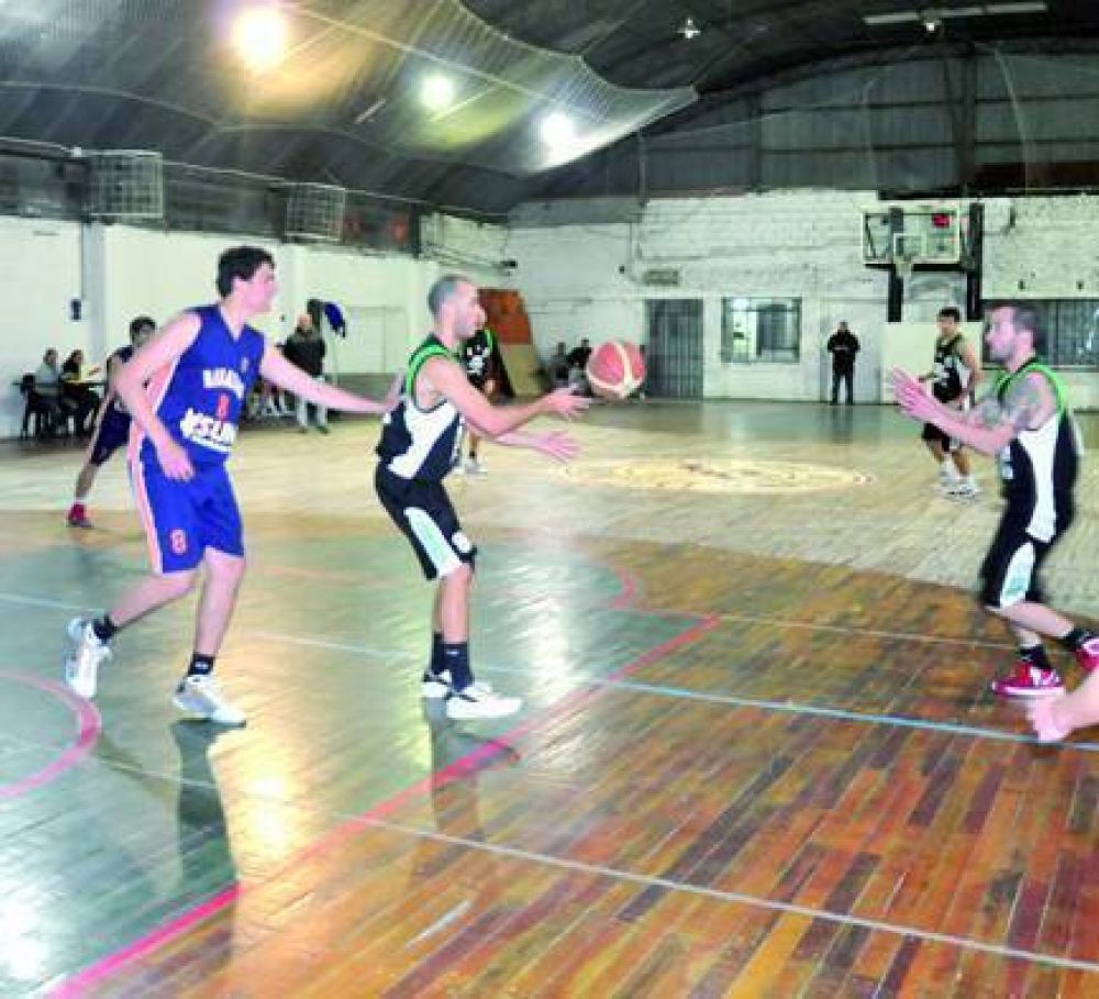 Primera local: La �ltima fecha se abri� con triunfo de Autom�vil