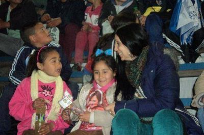 El Club Uni�n celebr� el "D�a del Ni�o" con Durrieu y Beccar Varela