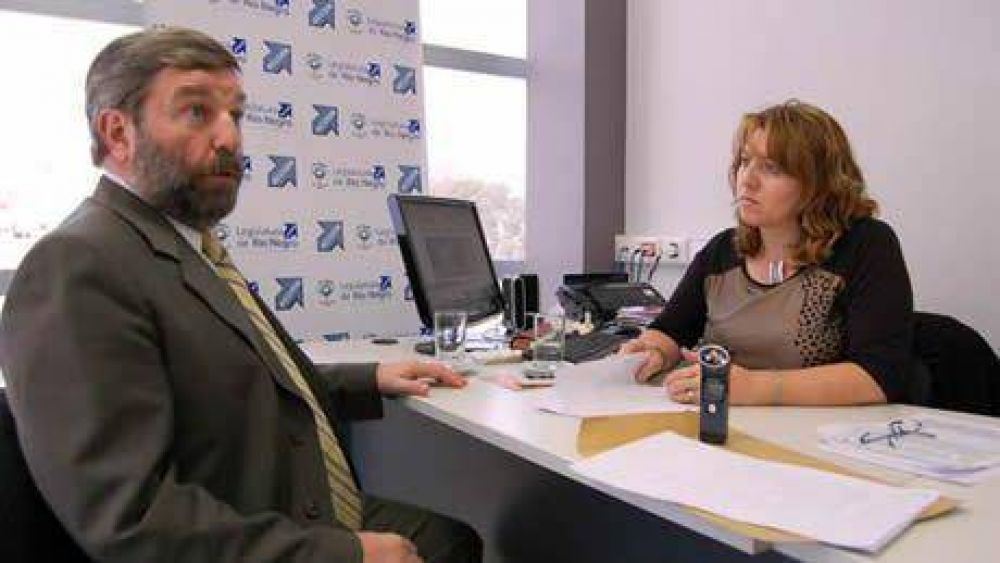 Califican de �gran avance� implementaci�n del �juicio por jurados�