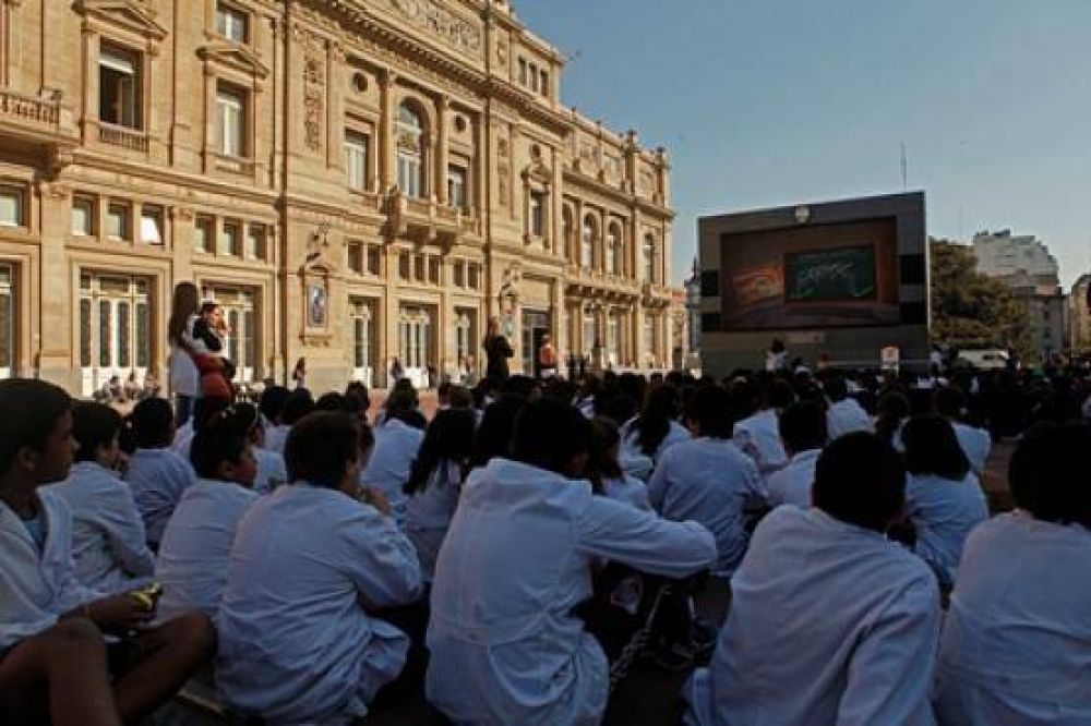 La Fundaci�n Banco Santa Cruz exhibe funciones gratuitas para escuelas de Buenos Aires