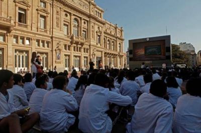 La Fundaci�n Banco Santa Cruz exhibe funciones gratuitas para escuelas de Buenos Aires