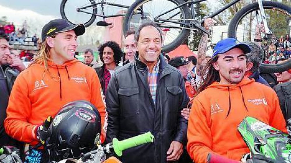 Scioli volvi� a hablar de dirimir en internas las candidaturas peronistas