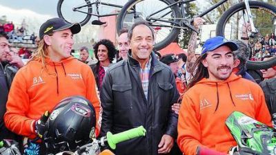 Scioli volvi� a hablar de dirimir en internas las candidaturas peronistas
