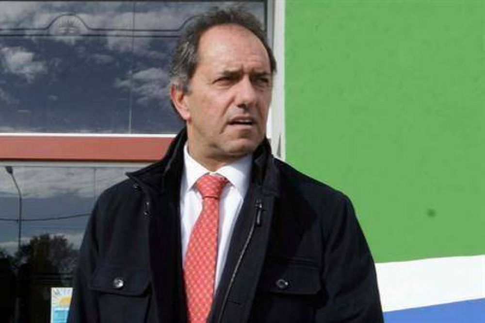 Ante el escenario adverso, Scioli sali� a jugar fuerte