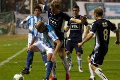 La noche m�s oscura: Independiente perdi� y toc� fondo en Tucum�n