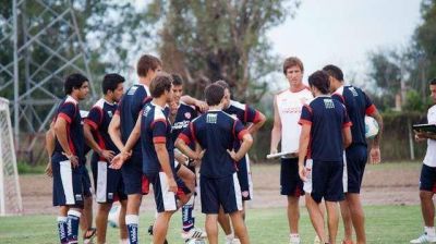 Sava dio la lista de jugadores que esperar�n por Douglas