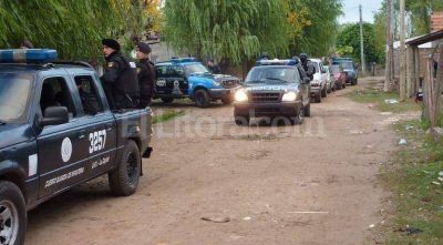 Matan de un escopetazo a una adolescente de 14 a�os y detienen al novio, de 15