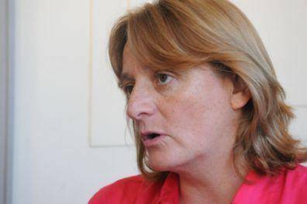 Con vocaci�n de esp�a y sospechado