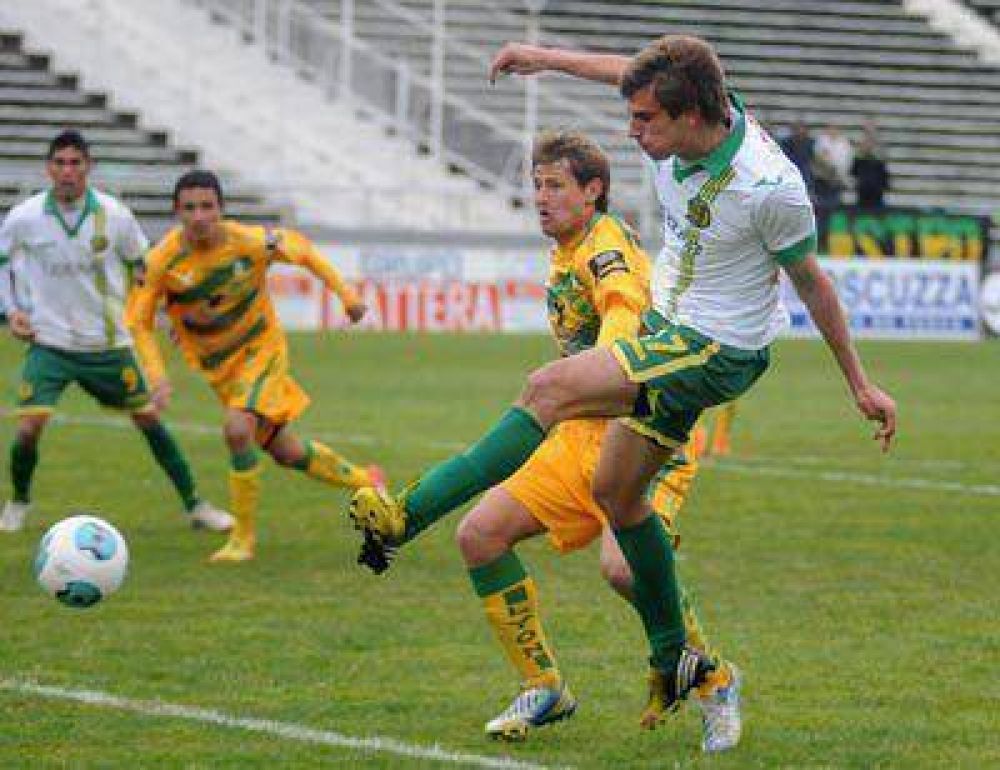 Aldosivi no encuentra su rumbo