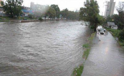 Con la participaci�n de mil vecinos, se realiza simulacro de inundaci�n