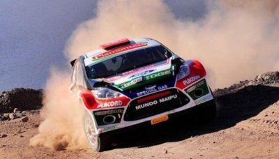 El Rally del Centenario ya se corre en los caminos serranos