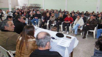 La UCR entrerriana pide el voto a "peronistas y socialistas" para octubre	 