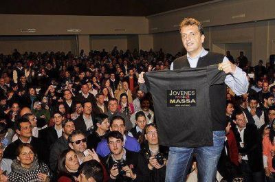 El Frente Renovador present� su proyecto de ley para el empleo joven