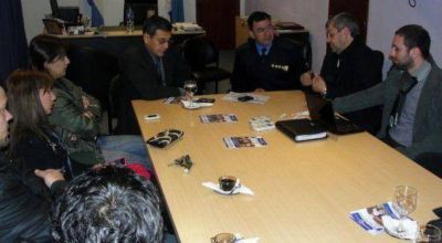 La Polic�a se comprometi� a reforzar la seguridad en el centro