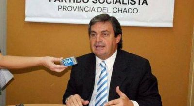 Eduardo Siri cruz� a Capitanich por el Prosap